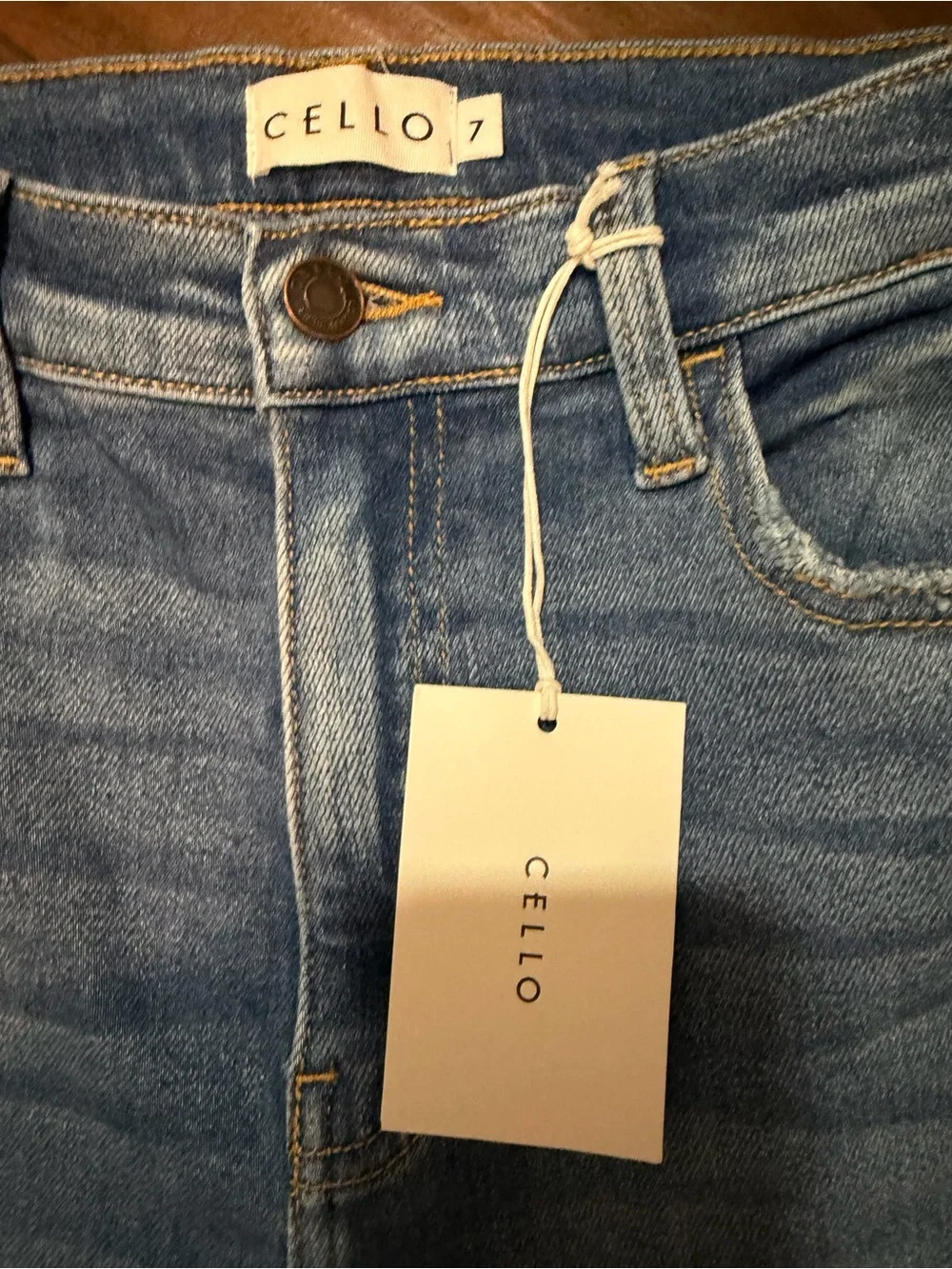Cello high rise skinny jeans size 7 NWT